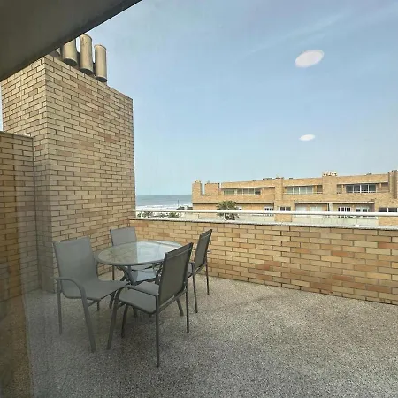 Apartamento Modern Flat With Pool & Sea View