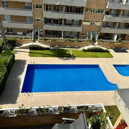 Apartamento Modern Flat With Pool & Sea View *